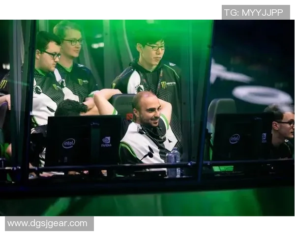 聚焦DOTA2V5战队的默契配合与战术策略分析