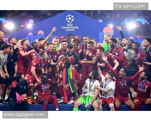 意甲球队在欧战中获得的奖杯图文资料汇总